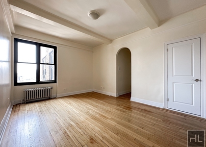 Second Avenue - Photo 1