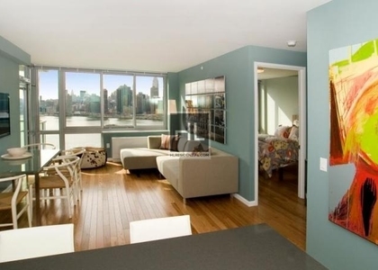 Center Boulevard - Photo 1