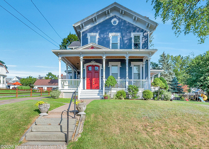 1724 Monsey - Photo 1