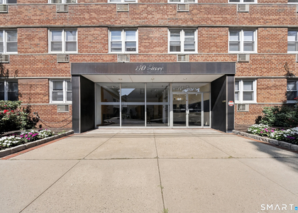 140 Grove Street - Photo 1