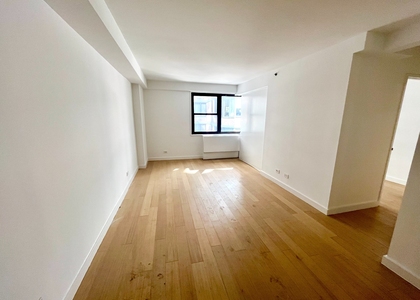 222 East 39th Street - Photo 1