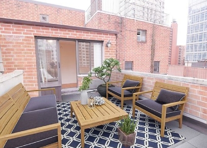 85th street and 2nd Avenue  - Photo 1