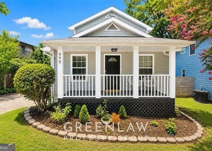 999 Washington Street Sw - Photo 1