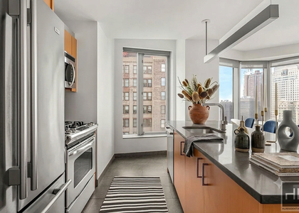 Spruce Street - Photo 1