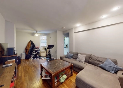East 58 Street - Photo 1