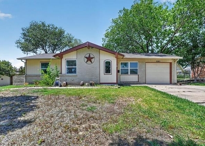 2861 Mark Twain Drive - Photo 1