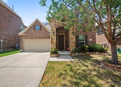 604 Darby Lane - Photo 1