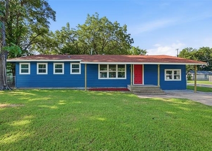 718 W Belden Street - Photo 1