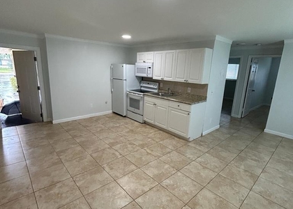 1119 Nw 6th Avenue - Photo 1