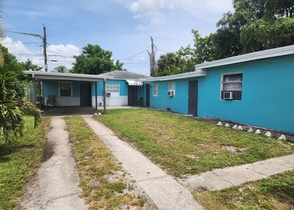 134 W 24th W - Photo 1
