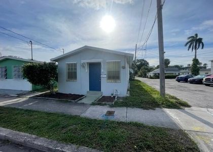 420 Douglass Avenue - Photo 1