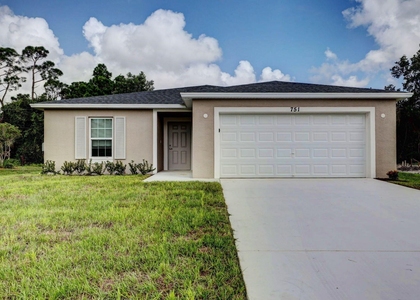 751 Sw General Patton Terrace - Photo 1