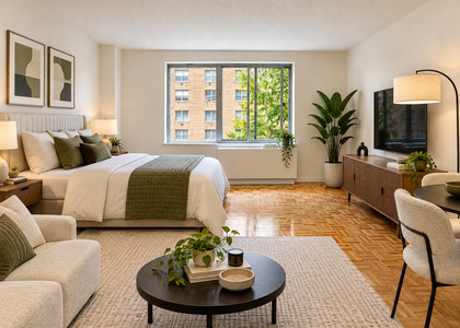 520 West 48th Street - Photo 1