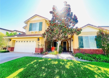 10920 Playa Del Sol - Photo 1