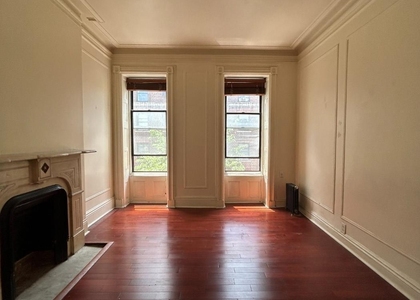 419 W 44th Street - Photo 1