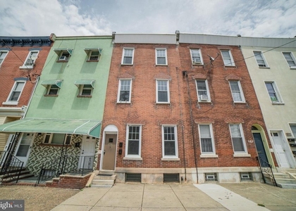 2427 E Allegheny Avenue - Photo 1