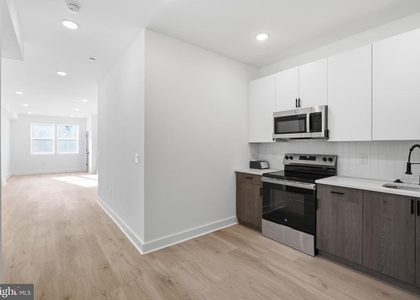 2322 N 5th Street - Photo 1