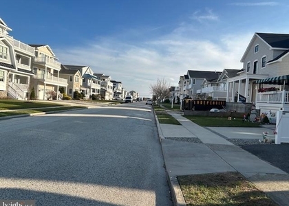3200 W Brigantine Avenue - Photo 1