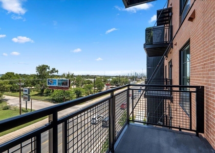 4315 S Congress Ave - Photo 1