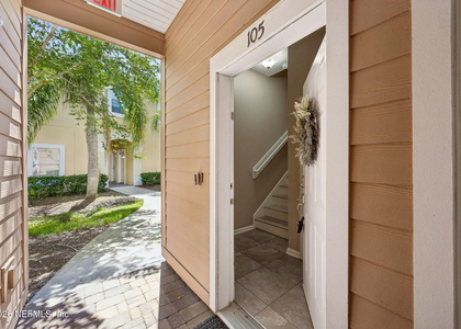 201 Larkin Place - Photo 1