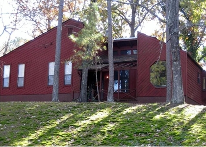 257 Castleair Drive Ne - Photo 1