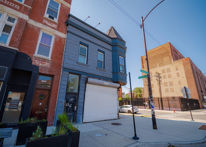 1024 N Western Avenue - Photo 1