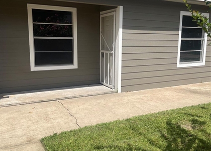 2629 N Camp Circle - Photo 1