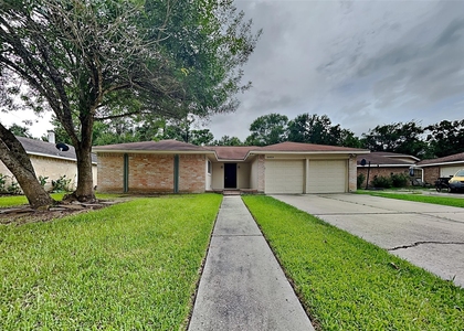 16854 Gleneagle Drive N - Photo 1