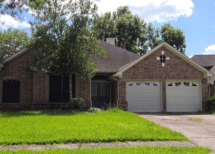 15114 Farndale Drive - Photo 1