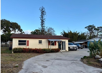 5219 31st Street Court E - Photo 1