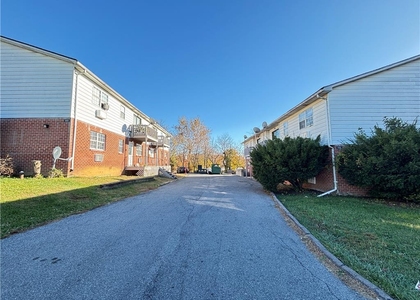 820 W Susquehanna Street - Photo 1