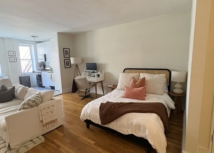 780 Greenwich Street - Photo 1