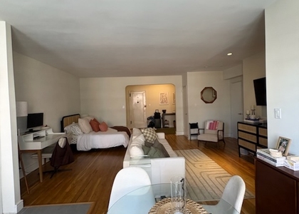 780 Greenwich Street - Photo 1