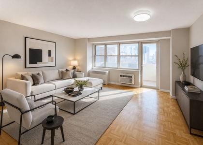 True Tribeca + Balcony - Photo 1