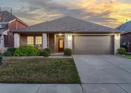 912 Lake Cypress Lane - Photo 1