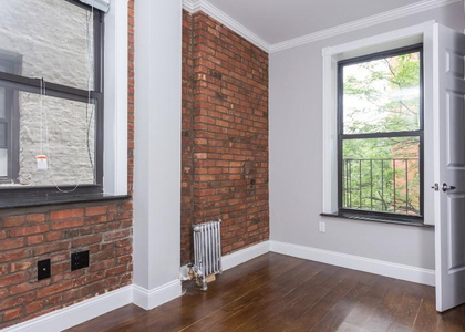 West 103 Street - Photo 1