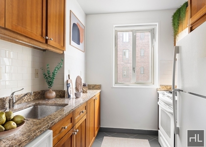 East 20th Street - Photo 1