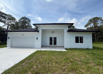 11222 61st Street N - Photo 1