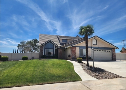 15181 Kimball - Photo 1