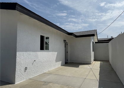 9452 Rose Avenue - Photo 1