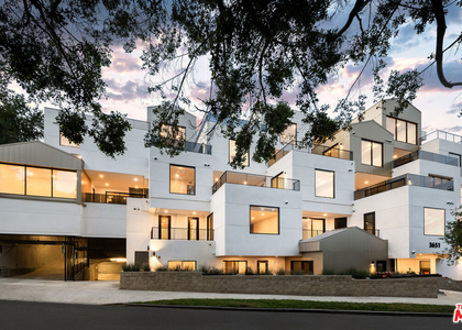 3659 1/2 Regal Place - Photo 1