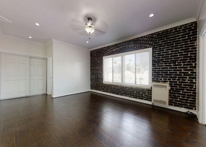 738 New Hampshire Avenue - Photo 1