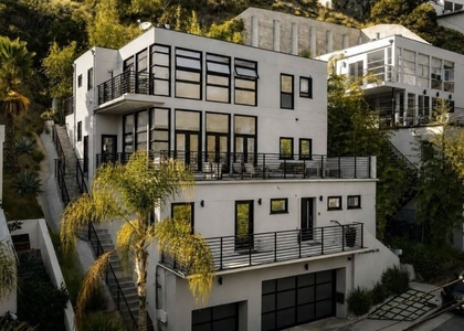1929 N Curson Place - Photo 1