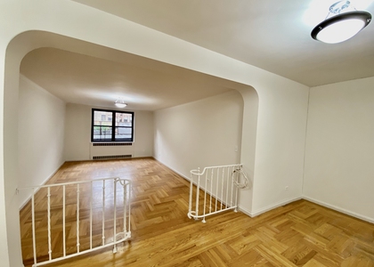 700 Fort Washington Avenue - Photo 1
