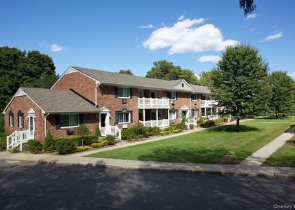 16 Garfield Avenue - Photo 1