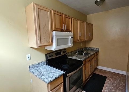 240 W Glenwood Avenue - Photo 1