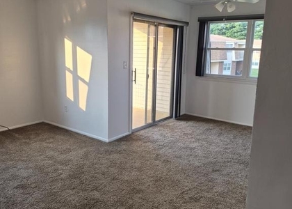 34 Florence Tollgate Place - Photo 1