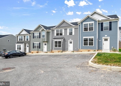 449 Peleton Street - Photo 1