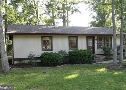 21585 America Street - Photo 1