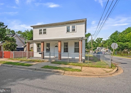 138 Maryland Park Drive - Photo 1